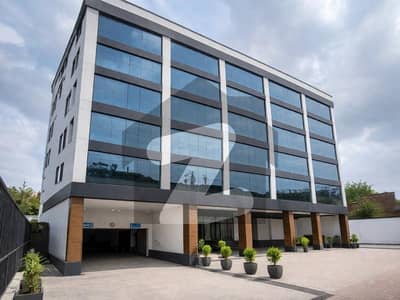 جوہر ٹاؤن لاہور میں 5 کنال عمارت 17.99 لاکھ میں کرایہ پر دستیاب ہے۔