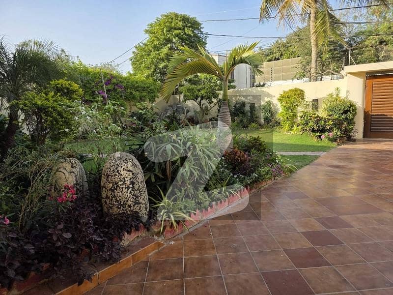 ڈی ایچ اے فیز 5 ڈی ایچ اے ڈیفینس,کراچی میں 6 کمروں کا 2 کنال مکان 18.0 لاکھ میں کرایہ پر دستیاب ہے۔ ڈی ایچ اے فیز 5 ڈی ایچ اے ڈیفینس,کراچی میں 6 کمروں کا 2 کنال مکان 18.0 لاکھ میں کرایہ پر دستیاب ہے۔