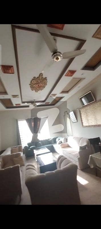 خیابانِ امین لاہور میں 2 کمروں کا 1 کنال زیریں پورشن 85.0 ہزار میں کرایہ پر دستیاب ہے۔