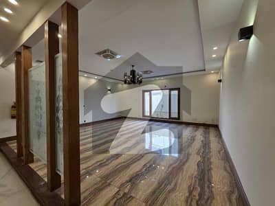 ڈی ایچ اے فیز 6 ڈی ایچ اے ڈیفینس,کراچی میں 6 کمروں کا 2 کنال مکان 13.0 لاکھ میں کرایہ پر دستیاب ہے۔