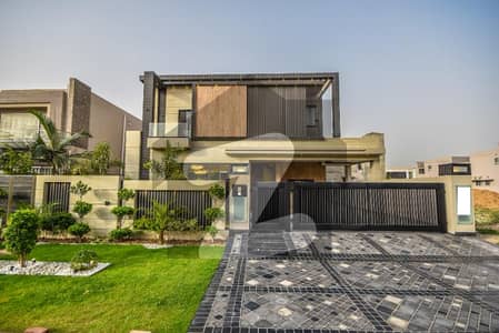 ڈی ایچ اے فیز 6 ڈیفنس (ڈی ایچ اے),لاہور میں 5 کمروں کا 1 کنال مکان 2.85 لاکھ میں کرایہ پر دستیاب ہے۔