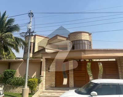 ڈی او ایچ ایس فیز 1 ملیر کنٹونمنٹ,کینٹ,کراچی میں 9 کمروں کا 1 کنال مکان 20.0 کروڑ میں برائے فروخت۔