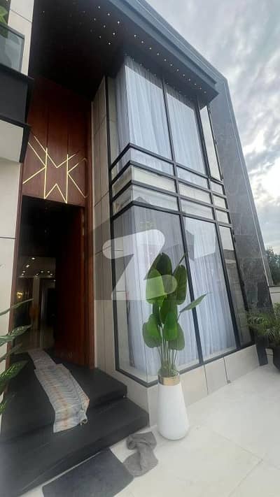 بحریہ ٹاؤن - اوورسیزبی بحریہ ٹاؤن اوورسیز انکلیو,بحریہ ٹاؤن,لاہور میں 5 کمروں کا 10 مرلہ مکان 5.5 کروڑ میں برائے فروخت۔ بحریہ ٹاؤن - اوورسیزبی بحریہ ٹاؤن اوورسیز انکلیو,بحریہ ٹاؤن,لاہور میں 5 کمروں کا 10 مرلہ مکان 5.5 کروڑ میں برائے فروخت۔