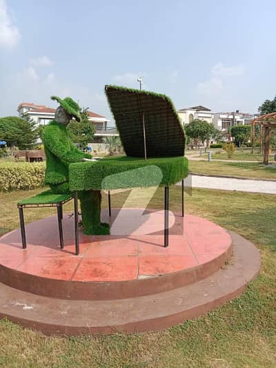 Prime 10 Marla Sun Facing Plot for Sale in Sector C1, Bahria Enclave Islamabad