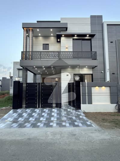 5 MARLA BRAND NEW ULTRA MODERN DESIGN HOUSE FOR SALE IN DHA RAHBER