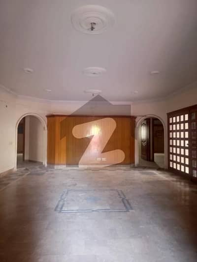 MARBLE FLOORING OFFICE FOR RENT