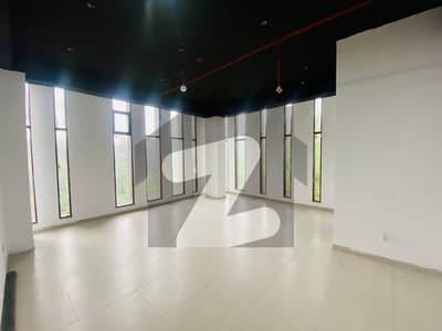 ایف ۔ 7 مرکز ایف ۔ 7,اسلام آباد میں 2 مرلہ دفتر 2.4 لاکھ میں کرایہ پر دستیاب ہے۔