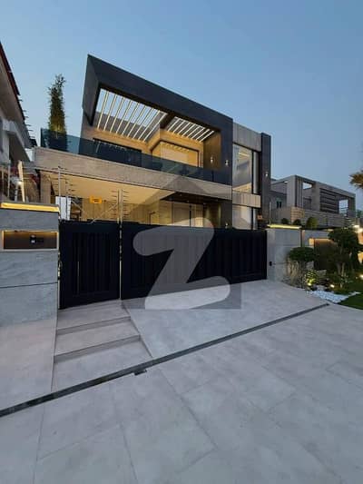 ڈی ایچ اے فیز 6 ڈیفنس (ڈی ایچ اے),لاہور میں 5 کمروں کا 1 کنال مکان 3.0 لاکھ میں کرایہ پر دستیاب ہے۔