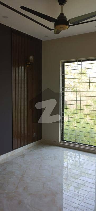 علامہ اقبال ٹاؤن ۔ راوی بلاک علامہ اقبال ٹاؤن,لاہور میں 4 کمروں کا 3 مرلہ مکان 2.4 کروڑ میں برائے فروخت۔