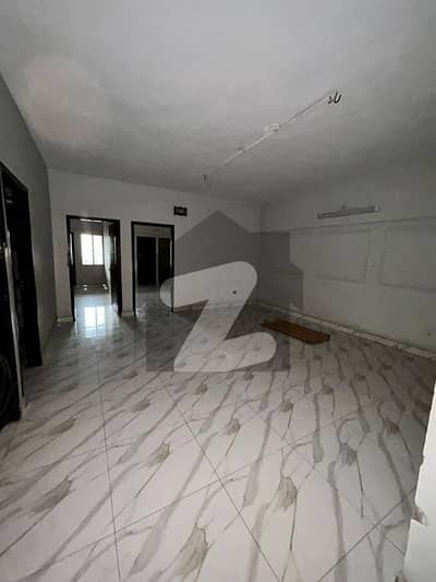 A Spacious 1900 Square Feet Flat In Haroon   Royal city ph 3