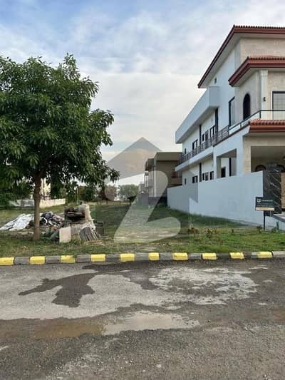 گلبرگ ریزیڈنشیا - بلاک جے گلبرگ ریزیڈنشیا,گلبرگ,اسلام آباد میں 1 کنال رہائشی پلاٹ 2.9 کروڑ میں برائے فروخت۔