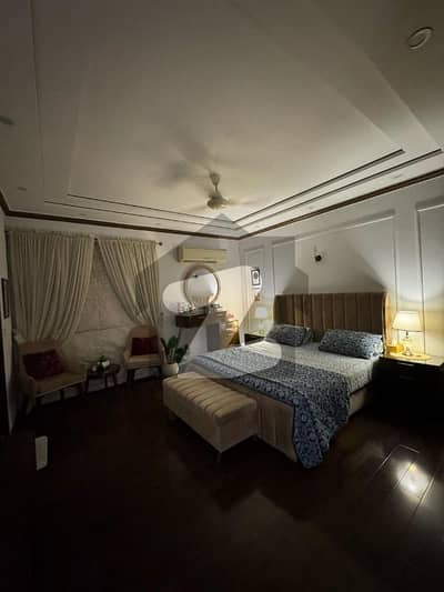 ڈی ایچ اے فیز 5 - بلاک کے فیز 5,ڈیفنس (ڈی ایچ اے),لاہور میں 5 کمروں کا 10 مرلہ مکان 6.3 کروڑ میں برائے فروخت۔