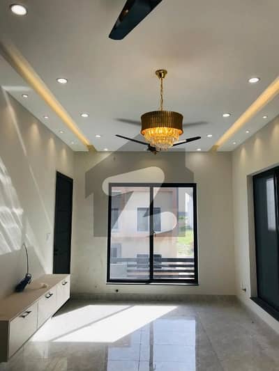 ممتاز سٹی اسلام آباد میں 2 کمروں کا 5 مرلہ زیریں پورشن 45.0 ہزار میں کرایہ پر دستیاب ہے۔