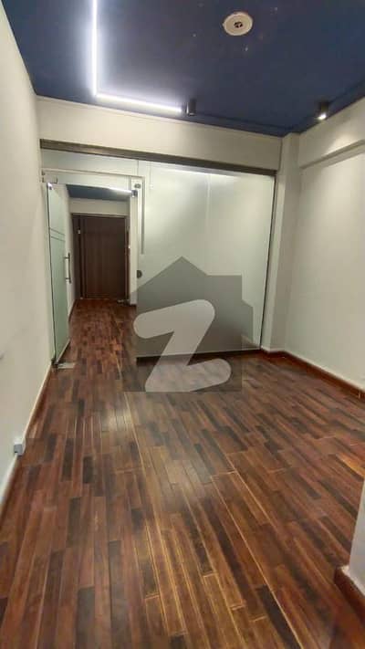 جی ۔ 11 مرکز جی ۔ 11,اسلام آباد میں 2 مرلہ Studio دفتر 75.0 ہزار میں کرایہ پر دستیاب ہے۔