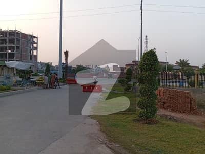 نشیمنِ اقبال فیز 2 نشیمنِ اقبال,لاہور میں 3 مرلہ رہائشی پلاٹ 62.0 لاکھ میں برائے فروخت۔