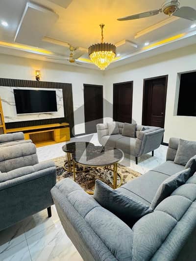 بحریہ ٹاؤن فیز 8 ۔ سیکٹر ای - 1 بحریہ ٹاؤن فیز 8,بحریہ ٹاؤن راولپنڈی,راولپنڈی میں 3 کمروں کا 10 مرلہ زیریں پورشن 1.2 لاکھ میں کرایہ پر دستیاب ہے۔