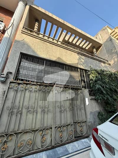 جوہر ٹاؤن فیز 1 - بلاک اے3 جوہر ٹاؤن فیز 1,جوہر ٹاؤن,لاہور میں 3 کمروں کا 5 مرلہ مکان 2.37 کروڑ میں برائے فروخت۔