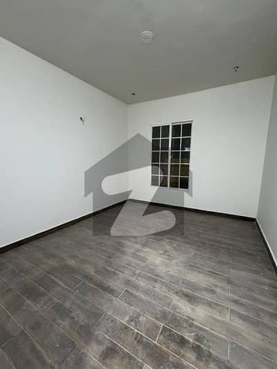 پی ای سی ایچ ایس بلاک 2 پی ای سی ایچ ایس,جمشید ٹاؤن,کراچی میں 4 کمروں کا 8 مرلہ بالائی پورشن 4.5 کروڑ میں برائے فروخت۔