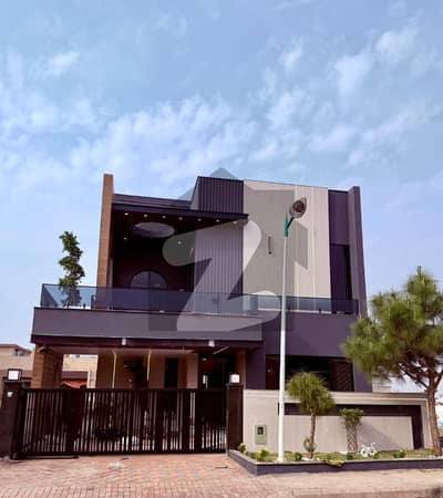 13 Marla Luxury Modern House Available Perfectly Constructed Hot Location