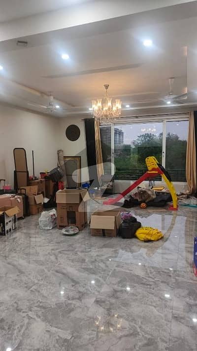 G-11/2 Upper Portion 3 Bed