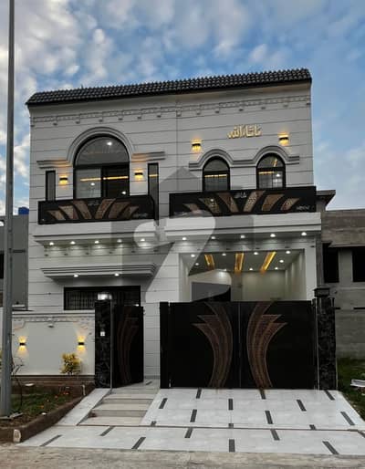 سٹی ہاؤسنگ سوسائٹی سیالکوٹ میں 3 کمروں کا 5 مرلہ مکان 1.75 کروڑ میں برائے فروخت۔