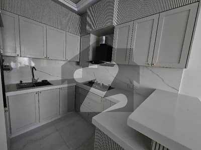 المرتضی کمرشل ایریا ڈی ایچ اے فیز 8,ڈی ایچ اے ڈیفینس,کراچی میں 3 کمروں کا 6 مرلہ فلیٹ 4.0 کروڑ میں برائے فروخت۔