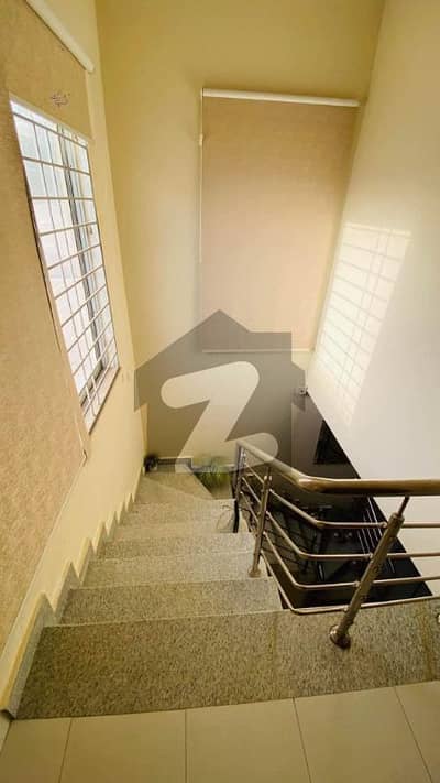 3 Bed DDL 200sq Yd Villa FOR SALE Top Heighted Location Near. Murree Point BTK (Hill View) 3 Bed DDL 200sq Yd Villa FOR SALE Top Heighted Location Near. Murree Point BTK (Hill View)