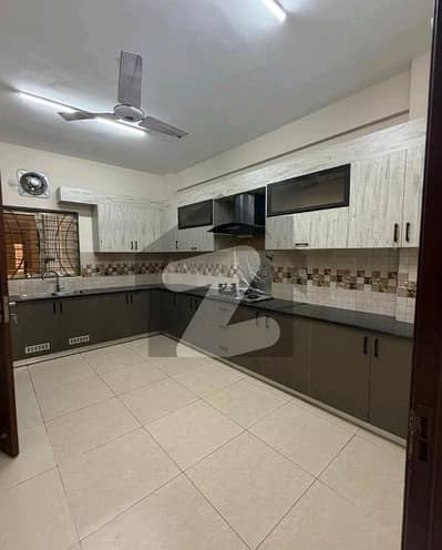 عسکری 5 ۔ سیکٹر جے عسکری 5,ملیر کنٹونمنٹ,کینٹ,کراچی میں 3 کمروں کا 12 مرلہ فلیٹ 4.45 کروڑ میں برائے فروخت۔