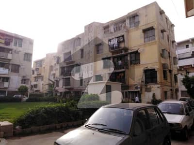 گلشنِ اقبال - بلاک 13 اے گلشنِ اقبال,گلشنِ اقبال ٹاؤن,کراچی میں 3 کمروں کا 6 مرلہ فلیٹ 2.3 کروڑ میں برائے فروخت۔ گلشنِ اقبال - بلاک 13 اے گلشنِ اقبال,گلشنِ اقبال ٹاؤن,کراچی میں 3 کمروں کا 6 مرلہ فلیٹ 2.3 کروڑ میں برائے فروخت۔