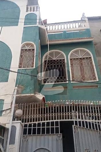 لانڈھی کراچی میں 4 کمروں کا 5 مرلہ مکان 1.8 کروڑ میں برائے فروخت۔