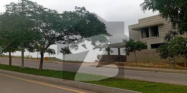 Bahria Hills Plots FOR SALE. Facing Jinnah Avenue and 2km from Main Entrance of BTK Heighted Location