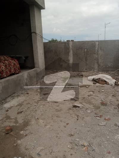 1 KANAL GREY STRUCTURE HOUSE FOR SALE