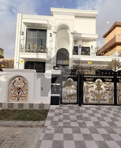 10 Marla Spanish Look Most Beautiful House For Sale In Central Park Facing Park