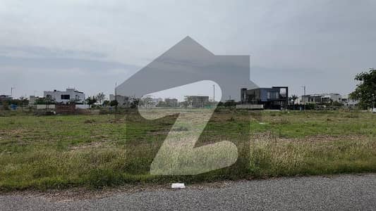 U BLOCK NEAR TO THIS GOOD LOCATION PLOT FOR SALE