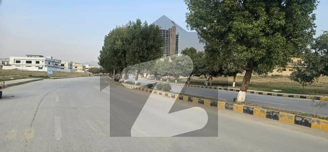 10 Marla Corner Park-Facing Plot for Sale in D Block, B-17 Islamabad