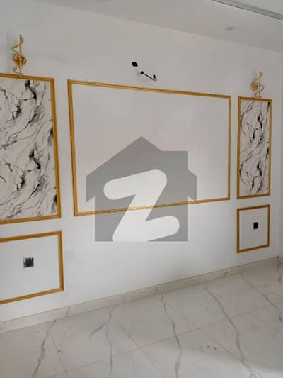 بحریہ آرچرڈ فیز 2 بحریہ آرچرڈ,لاہور میں 5 کمروں کا 8 مرلہ مکان 1.15 لاکھ میں کرایہ پر دستیاب ہے۔