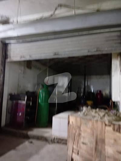 SHOP FOR RENT IQRA COMPLEX  SIZE 10 X 20  NOMAN GRAND CITY OPPOSITE  CITY BAKERY STREET RENT 65,000