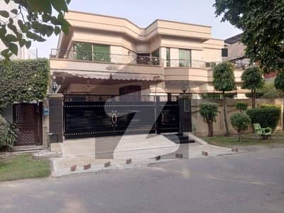 1 KANAL MODERN HOUSE FOR SALE IN DHA PHASE 3 1 KANAL MODERN HOUSE FOR SALE IN DHA PHASE 3