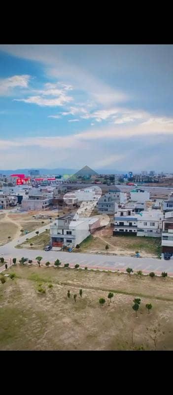 فیصل ٹاؤن - ایف ۔ 18 اسلام آباد میں 5 مرلہ رہائشی پلاٹ 1.3 کروڑ میں برائے فروخت۔