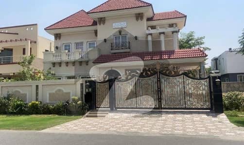 1 KANAL MODERN HOUSE FOR SALE IN DHA PHASE 5 1 KANAL MODERN HOUSE FOR SALE IN DHA PHASE 5