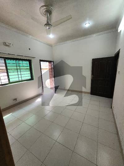 ڈی ایچ اے ڈیفینس فیز 2 ڈی ایچ اے ڈیفینس,اسلام آباد میں 1 کمرے کا 1 مرلہ کمرہ 20.0 ہزار میں کرایہ پر دستیاب ہے۔