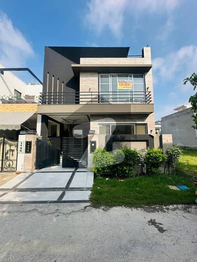 BEAUTIFULL BRAND NEW HOUSE FOR RENT IN DHA LAHORE