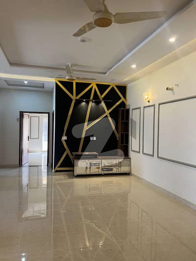 3 Bed Apartment Available For Rent