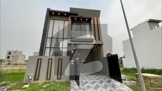 ایم پی سی ایچ ایس ۔ بلاک ایف ایم پی سی ایچ ایس ۔ ملٹی گارڈنز,بی ۔ 17,اسلام آباد میں 3 کمروں کا 5 مرلہ مکان 80.0 ہزار میں کرایہ پر دستیاب ہے۔