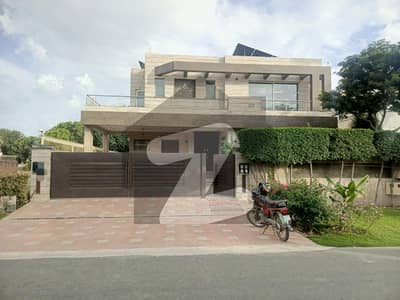 3 Beds 1 Kanal Upper Portion for Rent in DHA Phase 5 Lahore.