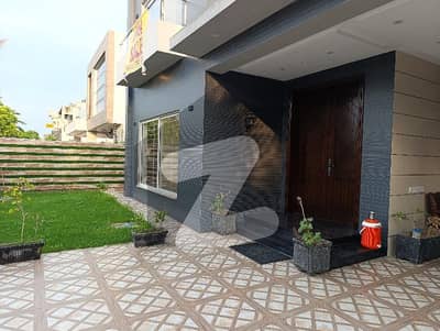 ایڈن سٹی ایڈن,لاہور میں 6 کمروں کا 1 کنال مکان 7.5 کروڑ میں برائے فروخت۔