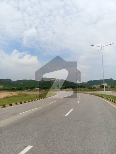 ایم پی سی ایچ ایس ۔ بلاک ایف ایم پی سی ایچ ایس ۔ ملٹی گارڈنز,بی ۔ 17,اسلام آباد میں 8 مرلہ رہائشی پلاٹ 1.1 کروڑ میں برائے فروخت۔