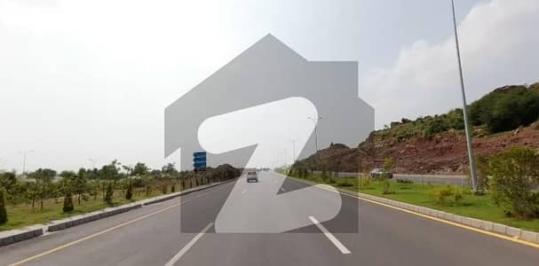 سی ۔ 14 اسلام آباد میں 1 کنال رہائشی پلاٹ 7.0 کروڑ میں برائے فروخت۔