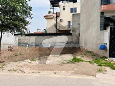 5 Marla Plot for Sale in Developed Area Park View City, Lahore