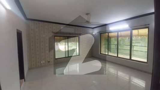 ڈی ایچ اے ڈیفینس فیز 2 ڈی ایچ اے ڈیفینس,اسلام آباد میں 4 کمروں کا 1 کنال بالائی پورشن 1.25 لاکھ میں کرایہ پر دستیاب ہے۔